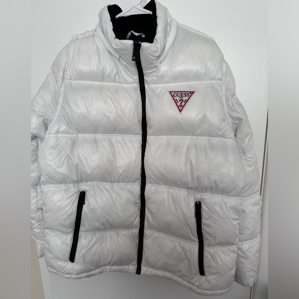XL Guess white puffer jacket